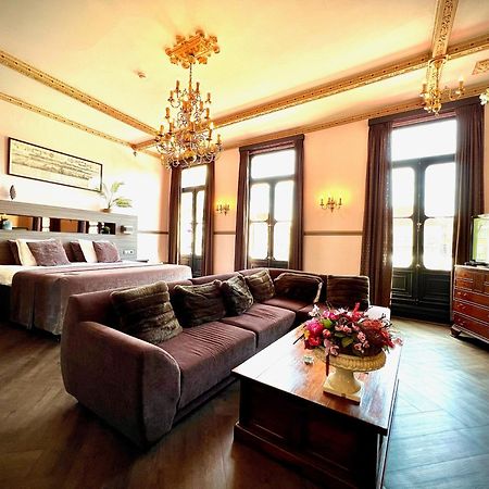Grand Cafe Hotel De Bourgondier Bergen op Zoom Exterior foto